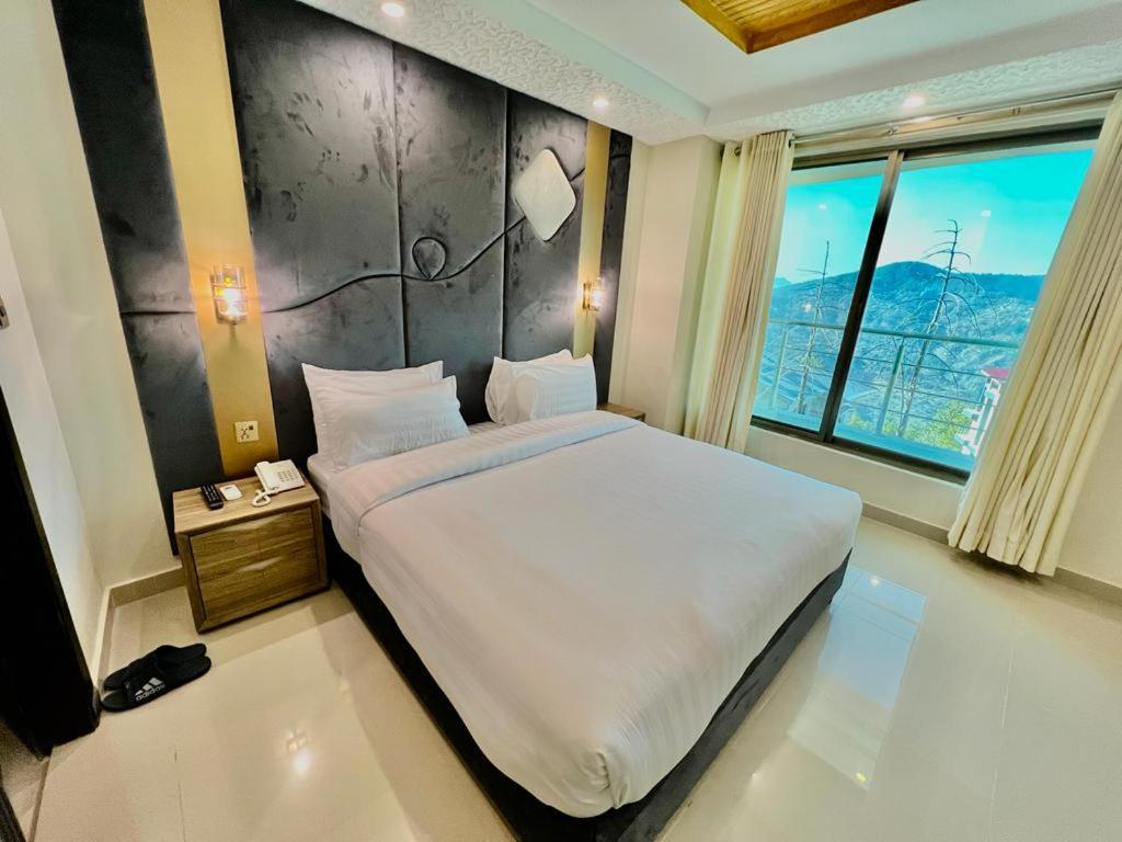 Shelton Suites Бхербан Экстерьер фото