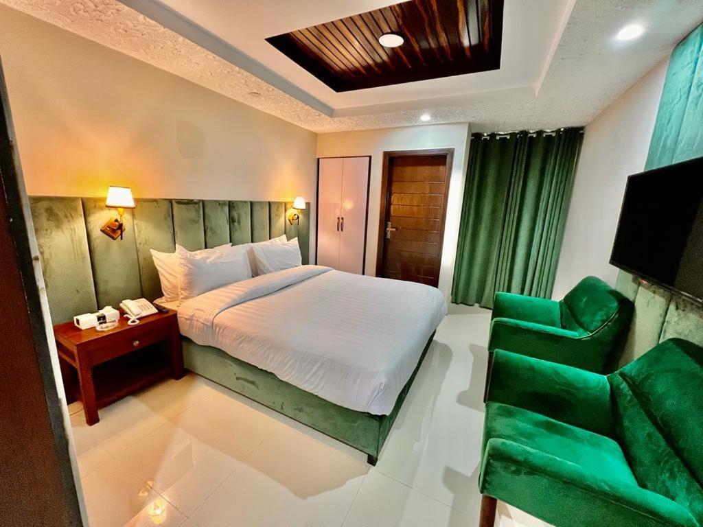 Shelton Suites Бхербан Экстерьер фото